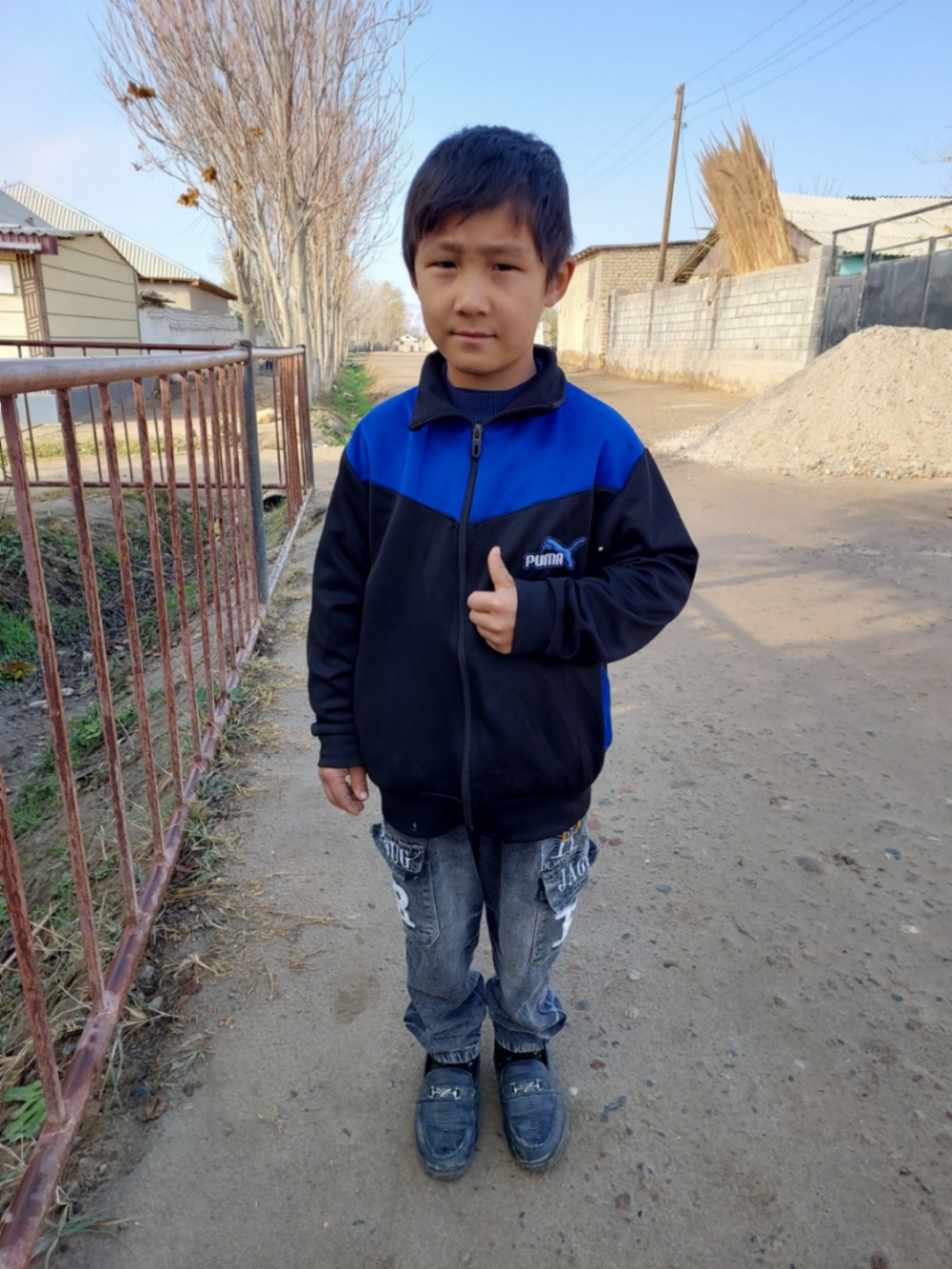 샤리요르 후산조다